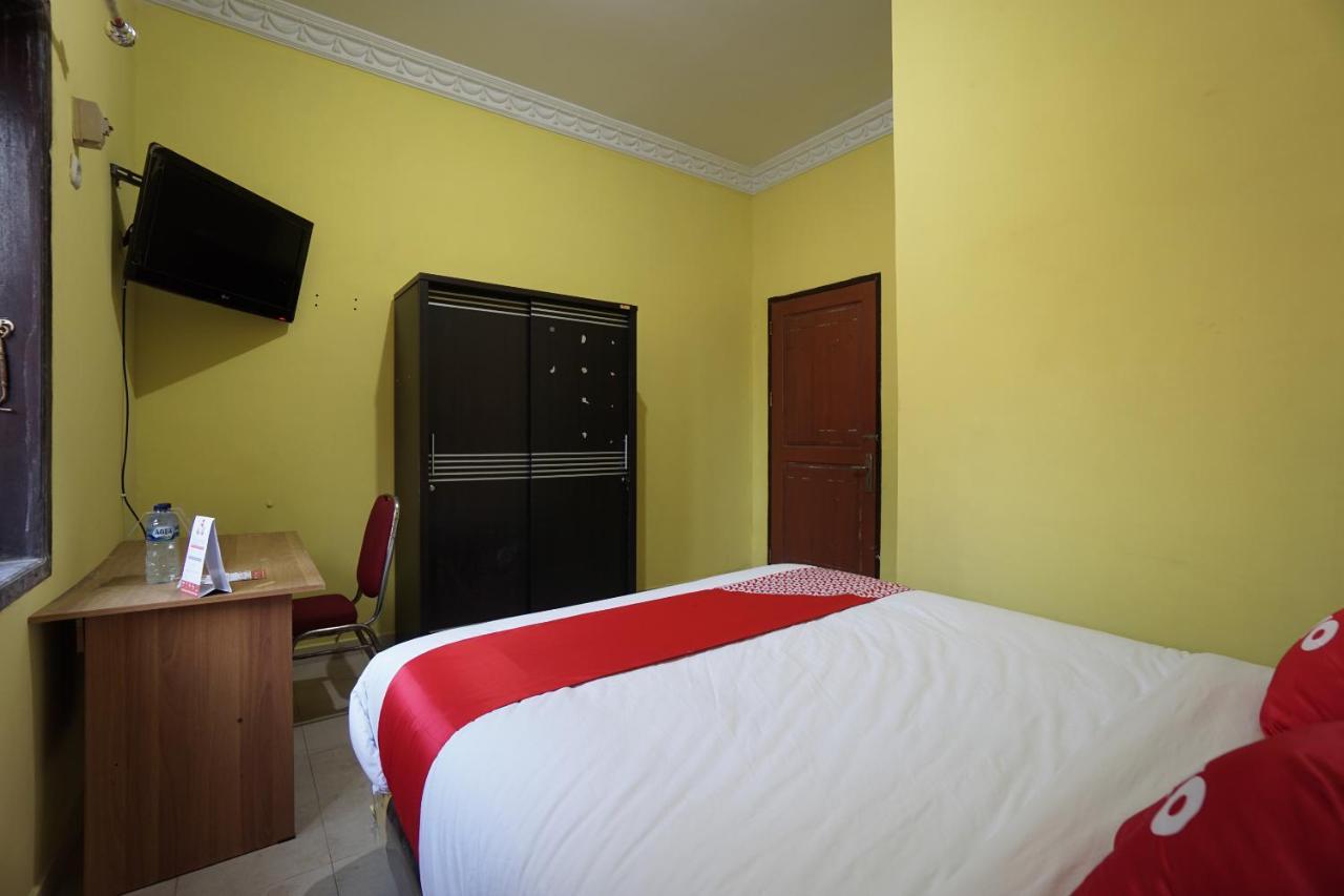 Oyo 2486 Bahana Guest House Manado Ngoại thất bức ảnh