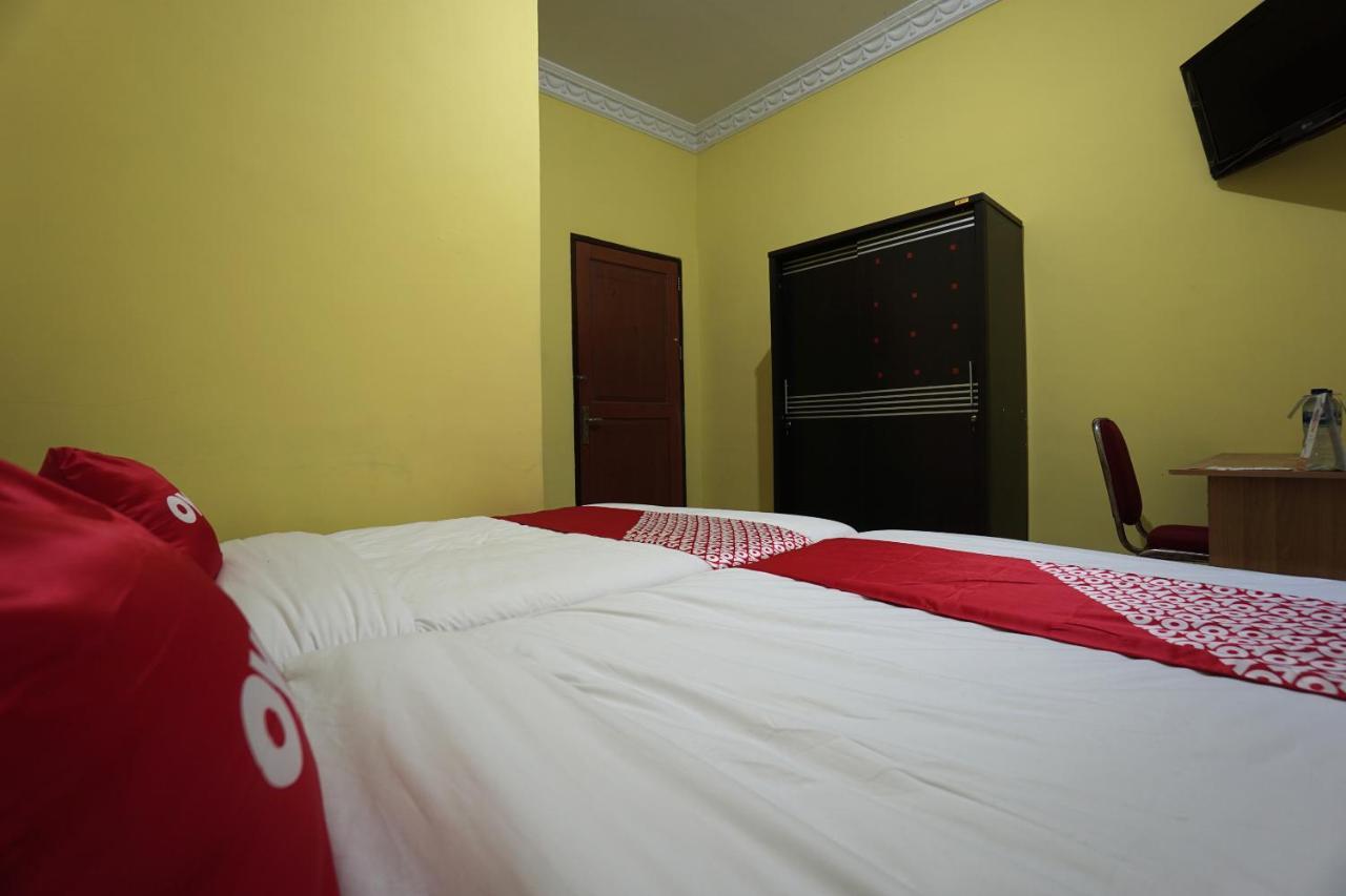 Oyo 2486 Bahana Guest House Manado Ngoại thất bức ảnh