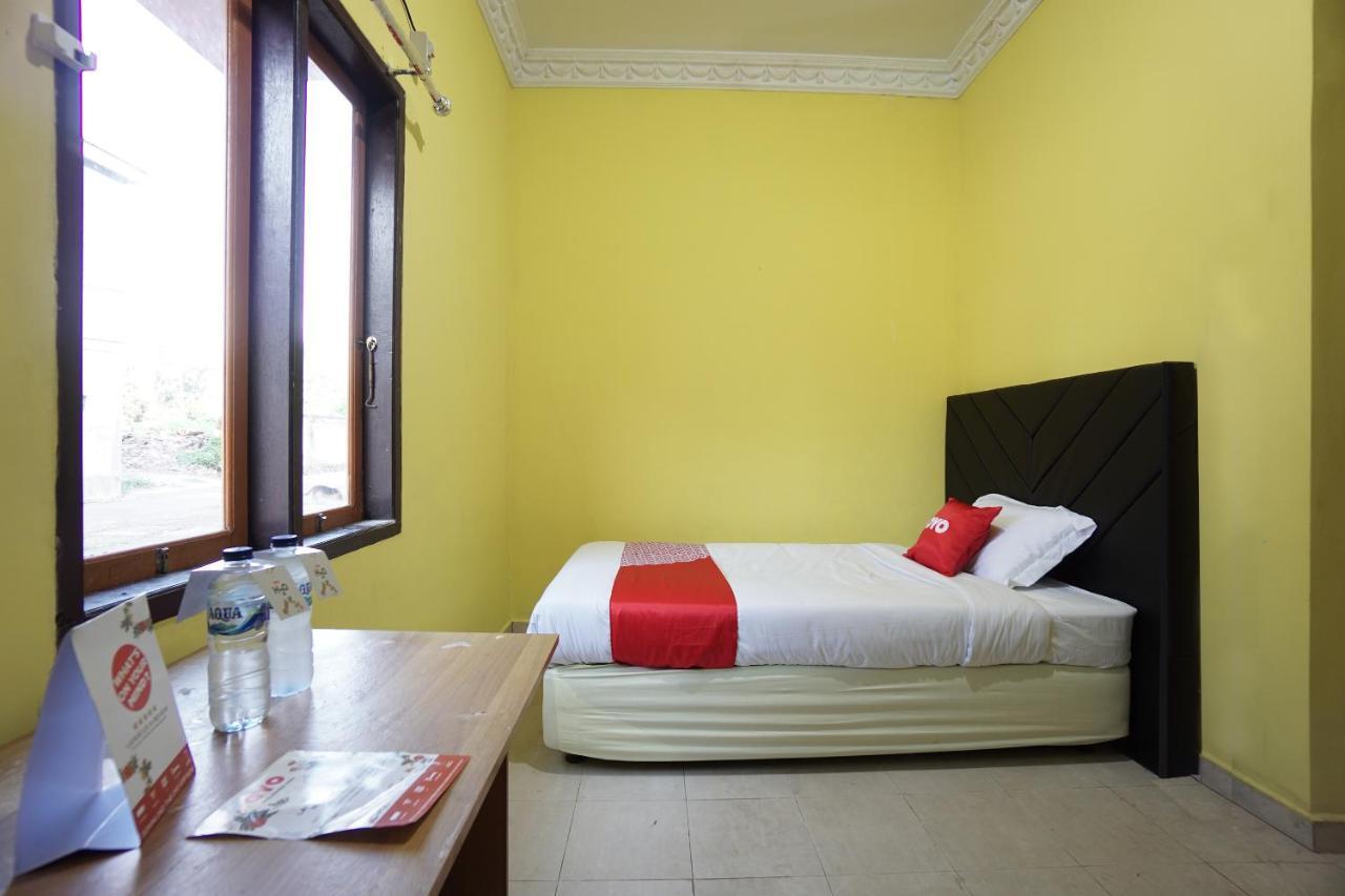 Oyo 2486 Bahana Guest House Manado Ngoại thất bức ảnh