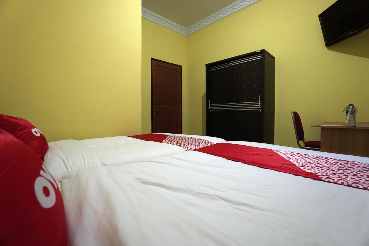 Oyo 2486 Bahana Guest House Manado Ngoại thất bức ảnh